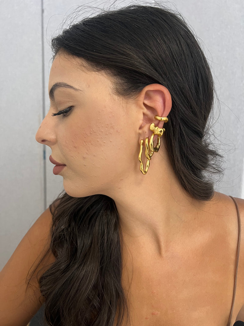Micro Cuff Waves