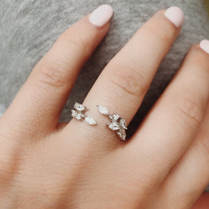 Dainty Leaves Open Ring